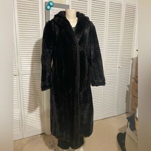 Elegant Black Faux Fur Teddy Coat